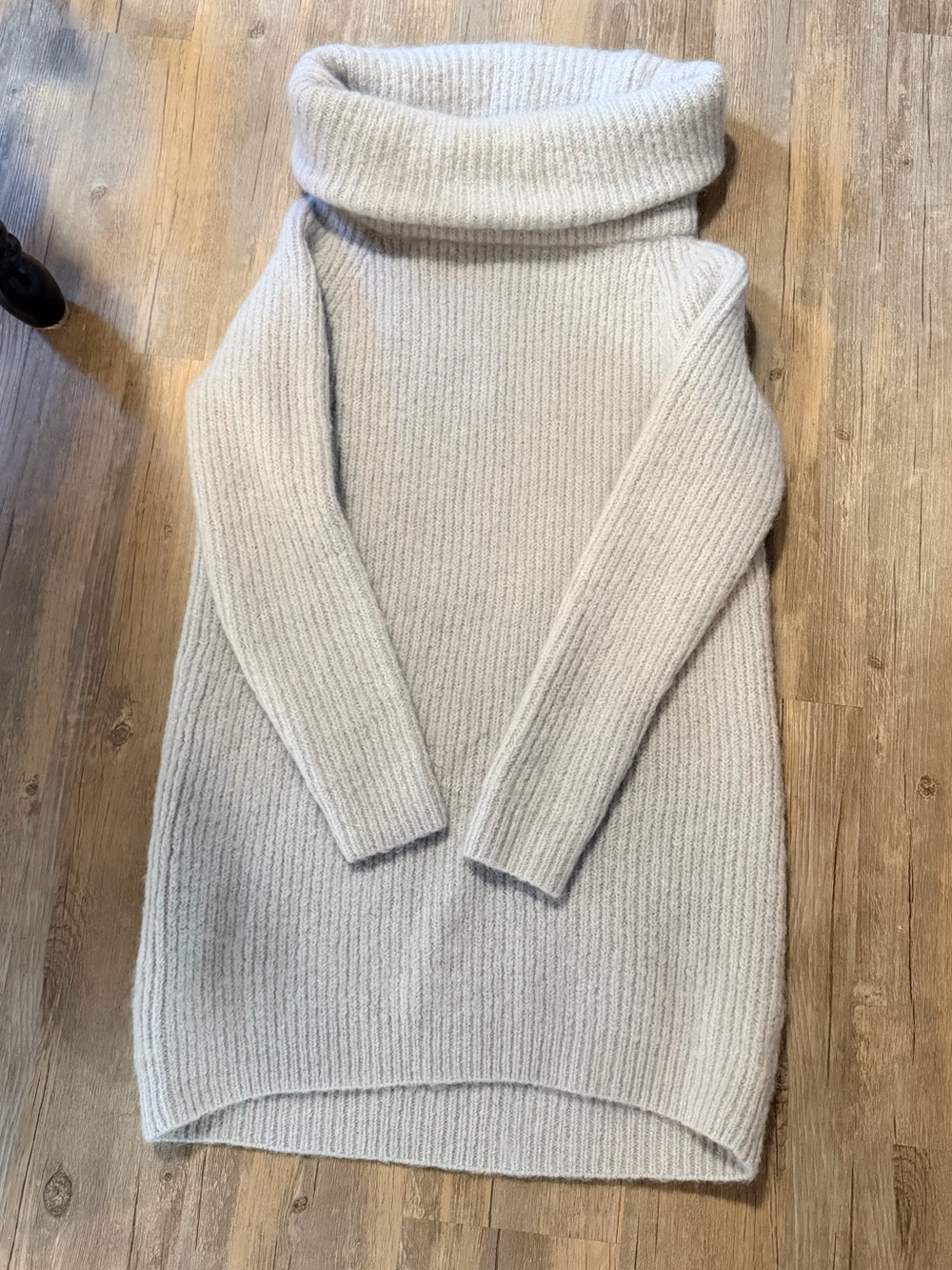 Aritzia Wilfred Solid Grey Mohair Wool Ribbed Turtleneck Tunic Sweater Size XXS
